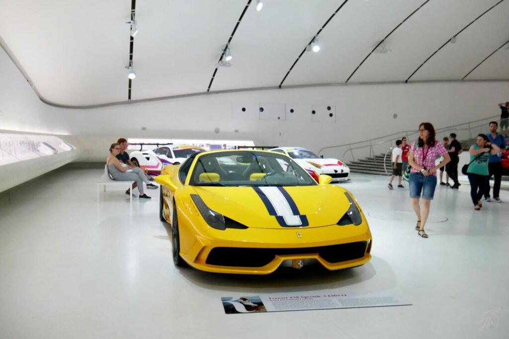 Ferrari Museo 法拉利博物館 參訪世紀經典跑車與恩佐·法拉利傳奇的一生