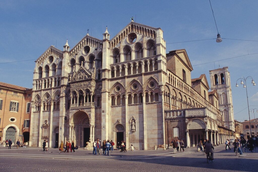 Ferrara熱氣球嘉年華 費拉拉一日遊 | 搭熱氣球眺望文藝復興古堡